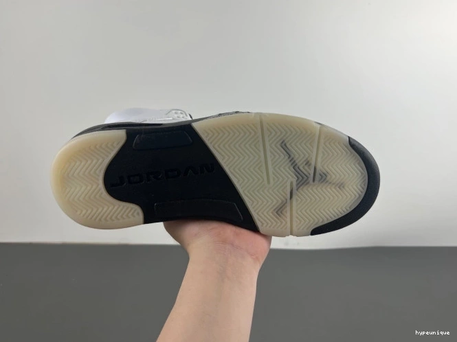 HYPE RETRO 5 BLACK' 'WHITE DD0587-110 AIR JORDAN 0823